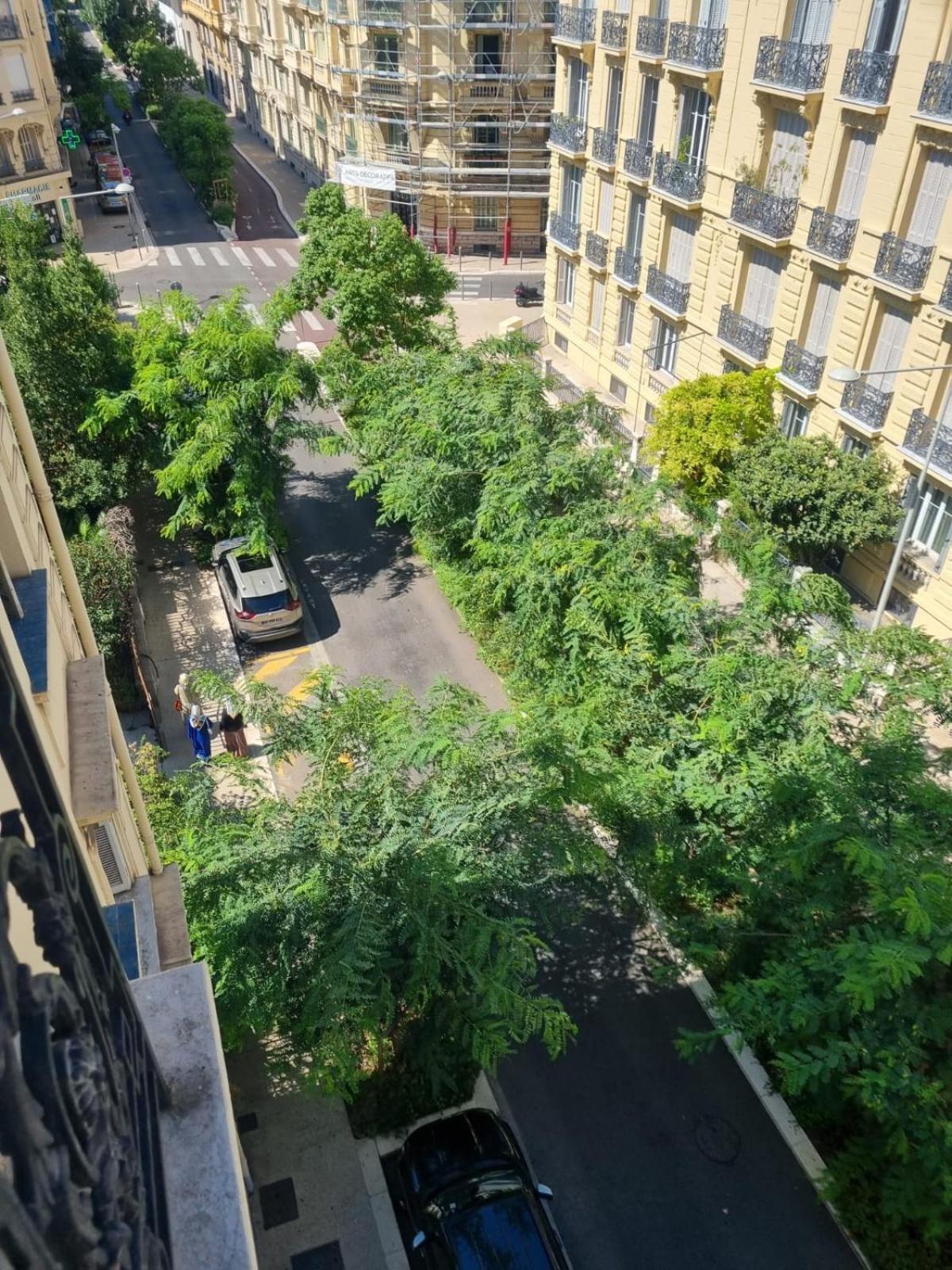 Beau T2 Proche Negresco Apartment